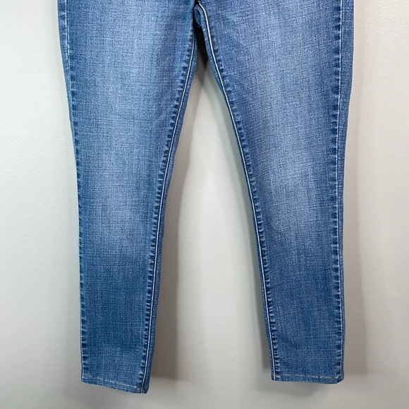 Levi’s 711 Skinny Jeans Blue Medium Wash Denim Mid Rise Red Tab Size 31 - Picture 4 of 12